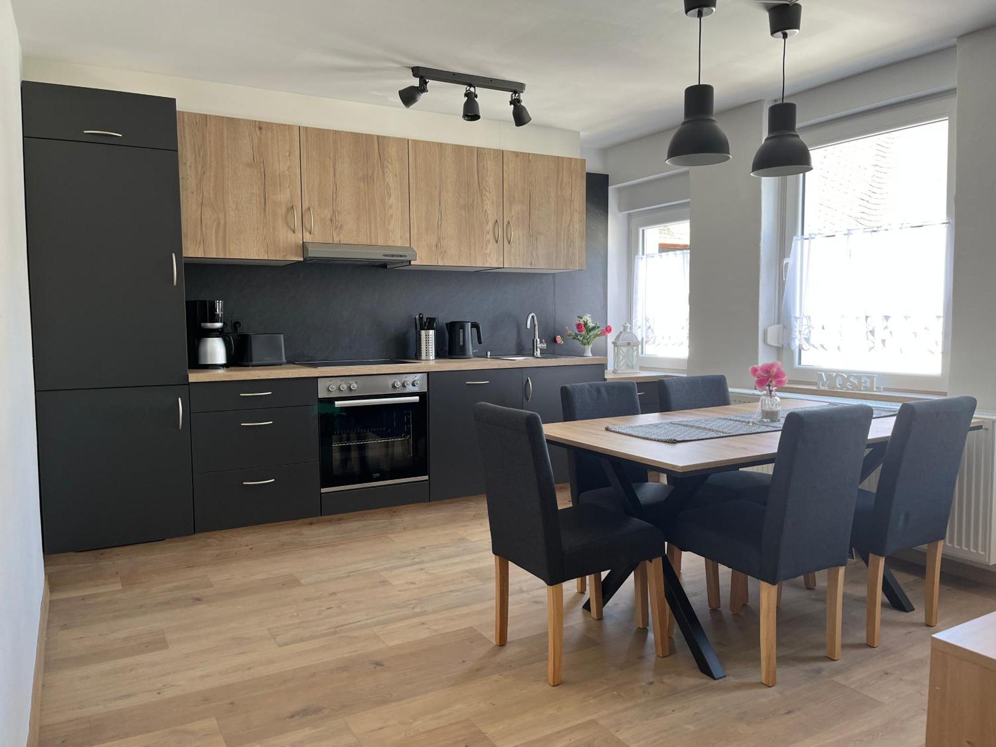 Ferienwohnungen Und Appartements - Haus Budinger Alf Eksteriør bilde