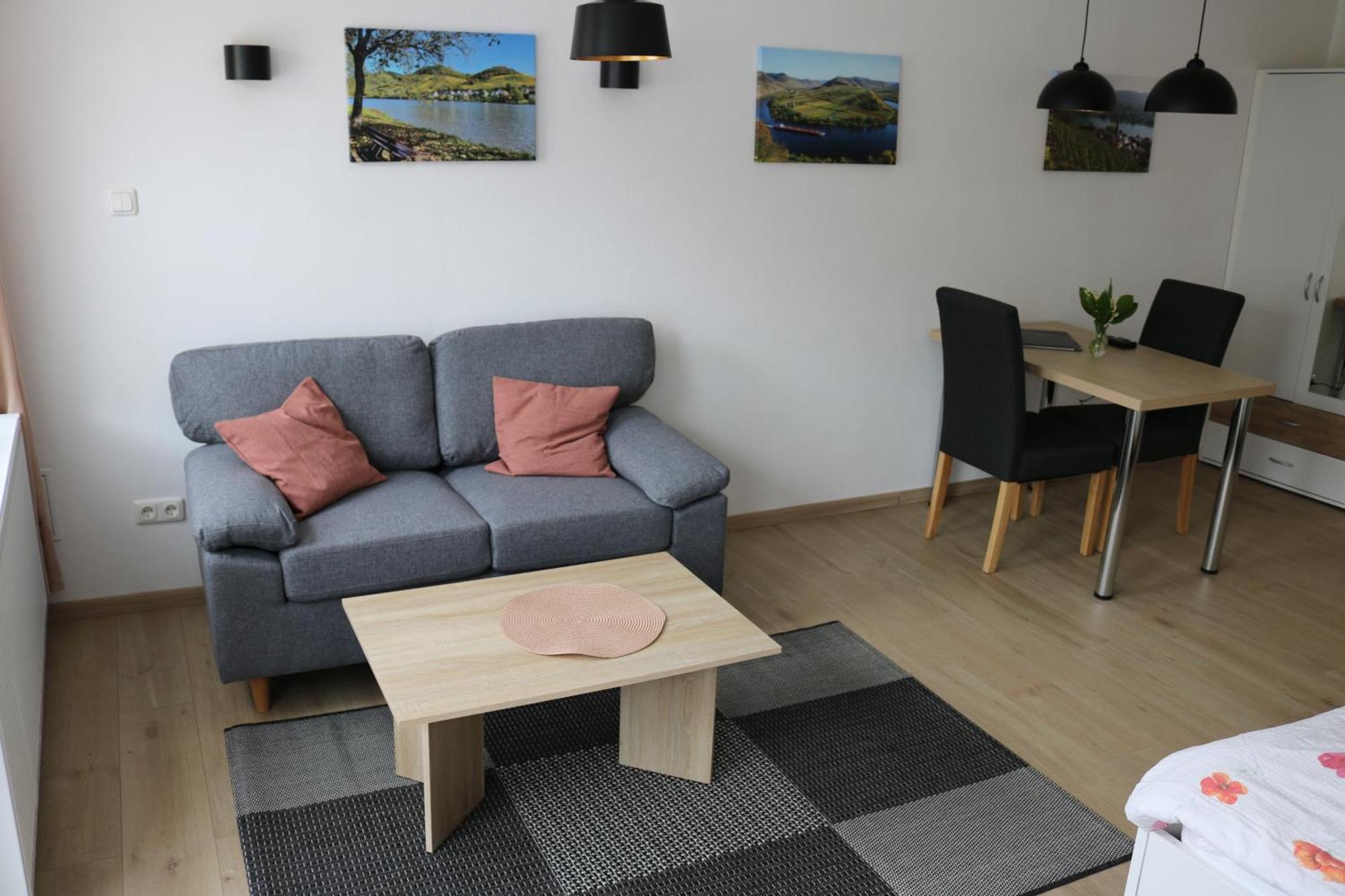 Ferienwohnungen Und Appartements - Haus Budinger Alf Eksteriør bilde