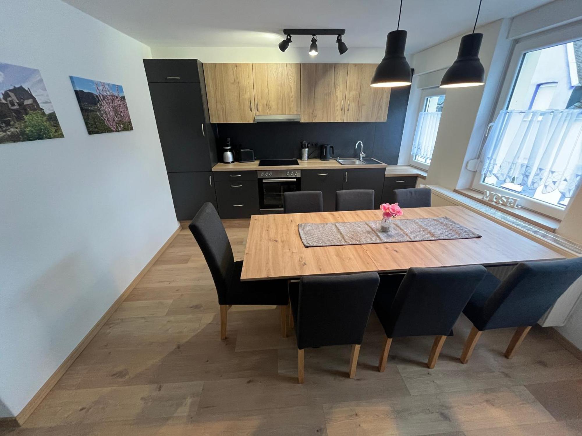 Ferienwohnungen Und Appartements - Haus Budinger Alf Eksteriør bilde